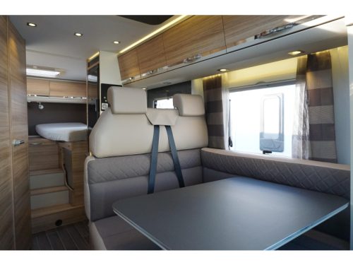 Adria Coral Plus 600 SL Automaat Foto: 8