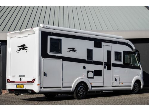 Laika EcoVip H 4109 9-speed Automatic | E&P Level System | Roof Air Conditioning | Lithium | 4-person photo: 1