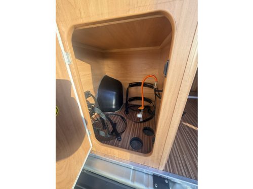P&ouml;ssl 2 Win Euro 5 150 CV Camper van en estado nuevo, cama transversal, portabicicletas abatible, toldo, aire acondicionado, control de crucero, Bearlock foto: 8