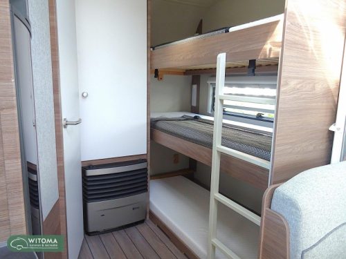 Knaus Sport 580 QS 3 bunk beds photo: 9