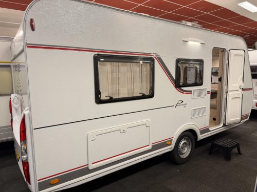 B&uuml;rstner Premio Life 480 TL 2 BETTEN RANGIERHILFE VORZELT (TOP) Foto: 2