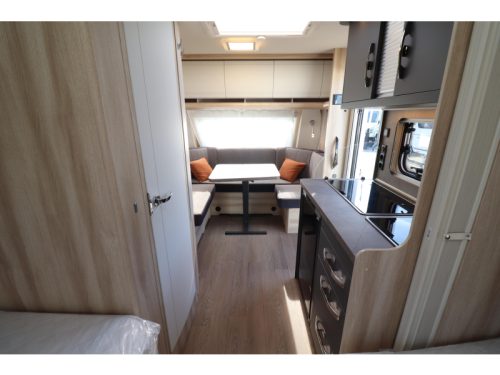 Hobby De Luxe 460 LU MODEL 2027 - 761  photo: 11