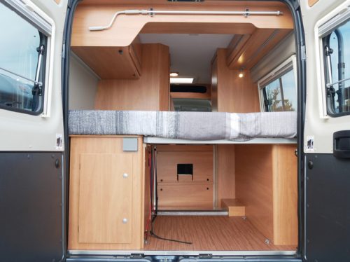 P&ouml;ssl 2Win Plus, 6 Meter Buscamper, Large Transverse Bed!!! photo: 19