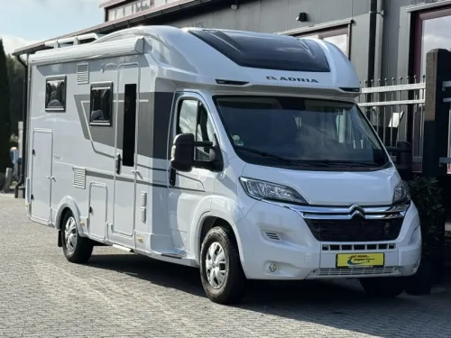 Adria Coral 600 SL Lits jumeaux photo : 4