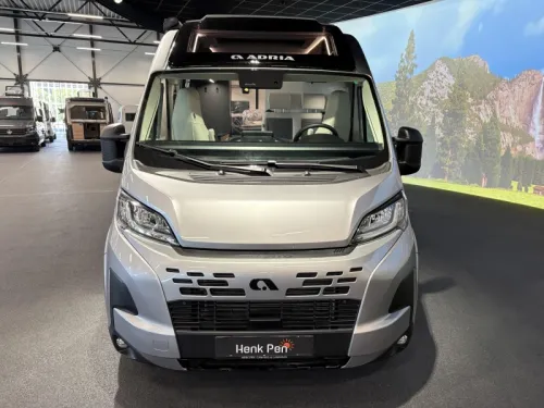 Adria Twin 640 SGX 60 years / toit relevable autom. photo : 1