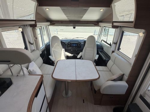 RAPIDO M96 Queensbett EP Level 2X Klimaanlage Wechselrichter Solarpanel Foto: 12