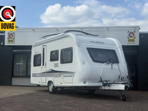 Hobby 455 UF Excellent as new Bovag inspected 2025 transverse bed mover Truma bicycle rack 2x awning Thule insect screen door