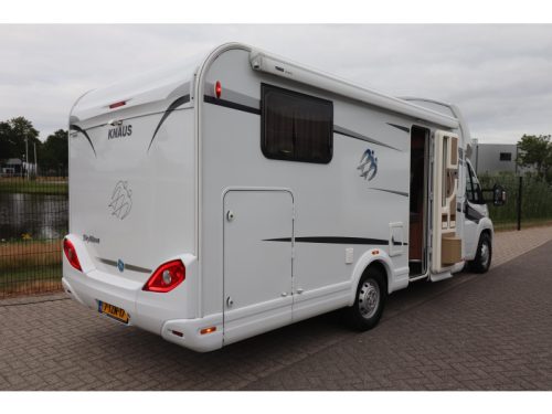 Knaus Sky Wave 700 MEG 4-Berths/Single beds photo: 2