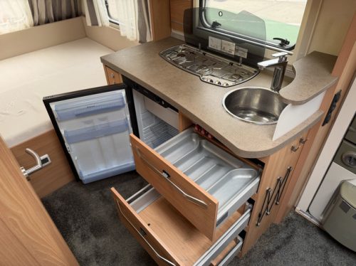 Knaus Sudwind 460 QU Foto: 12