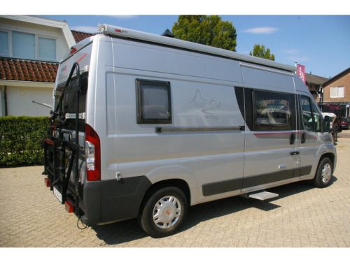 Rapido V56 French bed, 2x Swivel seats photo: 2