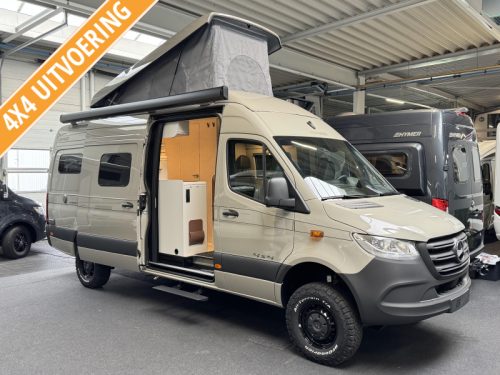 Hymer Grand Canyon S 700 4x4 - toit relevable - lit longitudinal photo: 0