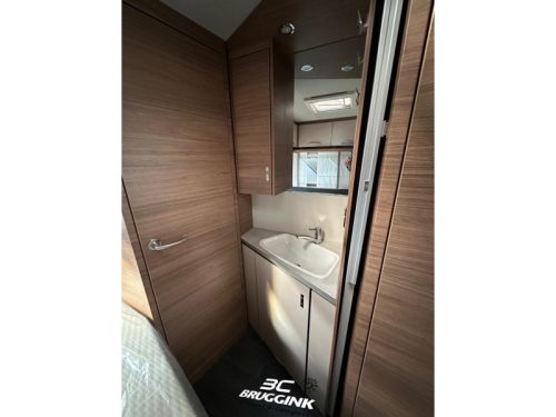Knaus Sport 450 FU Franz&ouml;sisches Bett Fu&szlig;bodenheizung Foto: 8