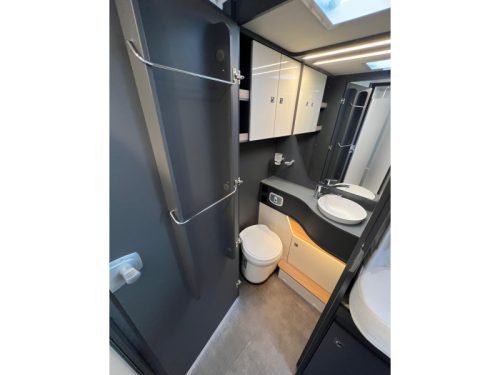 Laika Kosmo 409 L automatic single beds photo: 17