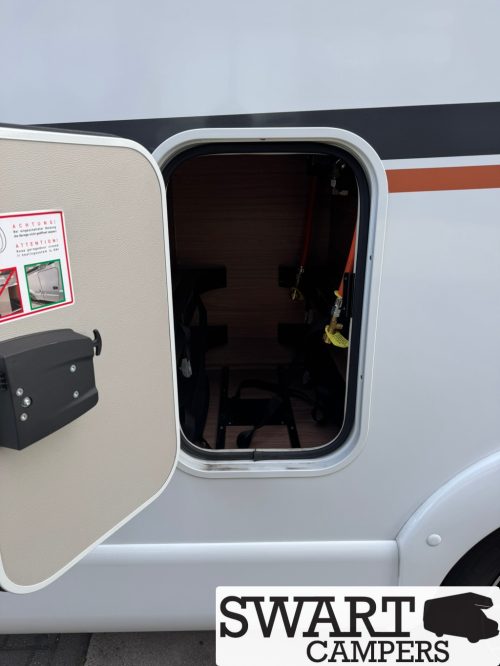 Weinsberg CaraCompact 600 MF Edition [pepper], French bed 140 hp Manual transmission photo: 22