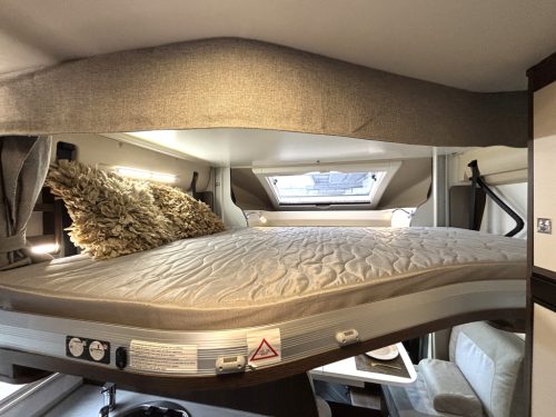 Benimar Tessoro 495 Northautokapp AUTOMATIC QUEENSBED+LIFT BED photo: 4