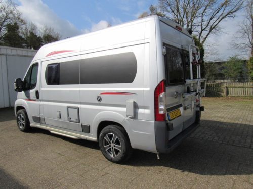 Challenger VANY 02 S Prestige Van conversion Fixed bed Year of manufacture12-2012 photo: 3