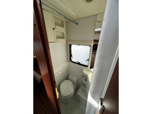 Adria Adora 472 LU Level/Rangierhilfe/2x Vorzelt  Foto: 12