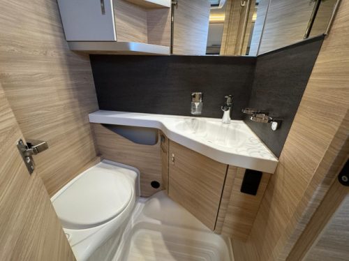 Knaus S&uuml;dwind 460 EU foto: 20