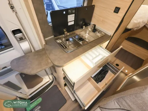 Knaus Van TI Plus 650 MEG 4x4 Motorhome Platinum 2026 photo: 9
