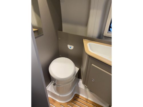 LMC Innovan 590 photo: 19