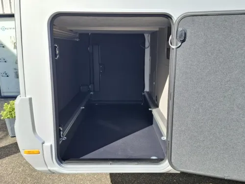 Adria Compact Supreme DL 2027 FULL Option Black ed Foto: 6