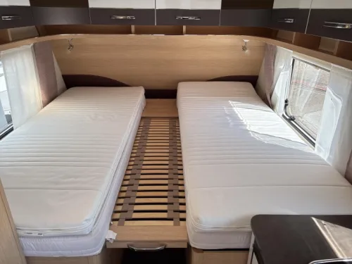 Eriba Living 471 Mover / awning  photo: 11