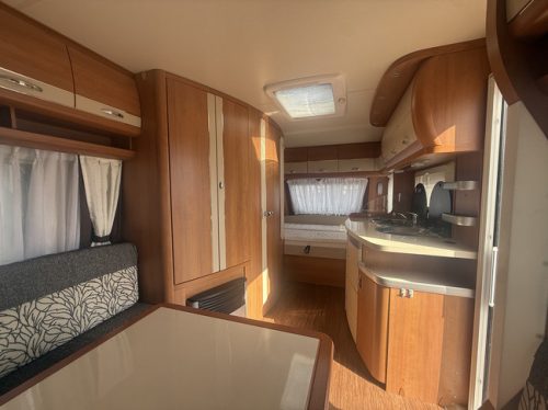 Hobby 455 UF Exellent in new condition, Bovag inspected 2025, transverse bed, mover, Truma, bike rack, 2x awning, Thule, insect screen door, photo: 15