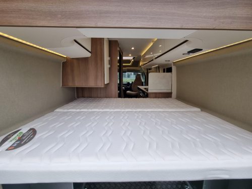 Dreamer D51 Automatic / Transverse bed photo: 12