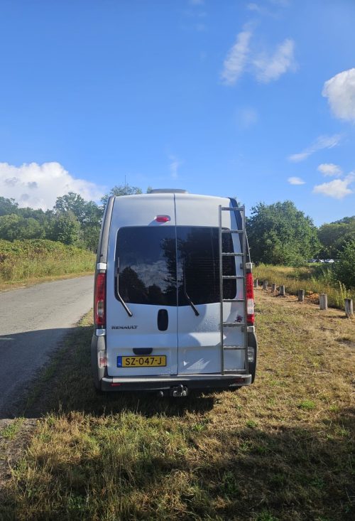 RENAULT TRAFIC L1/H2 Euro 5 2,5DCI 3 Schlafpl&auml;tze Foto: 3