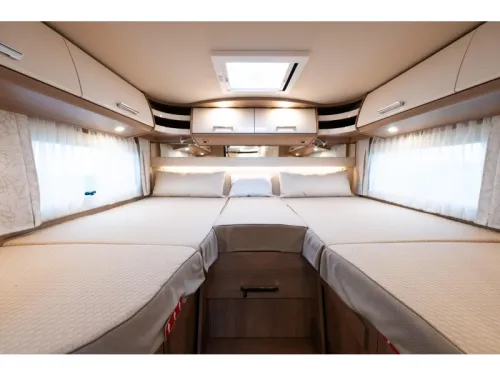 Carthago C-Tourer I 143 LE photo: 7