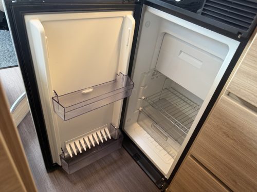 Knaus BOXSTAR 540 MQ road / Kostenlose Unterstellm&ouml;glichkeit Foto: 16