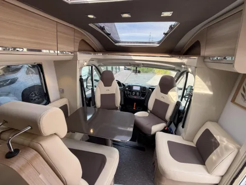 Adria Coral Axess 600 SC Queensbed 34000 km Airco photo: 13