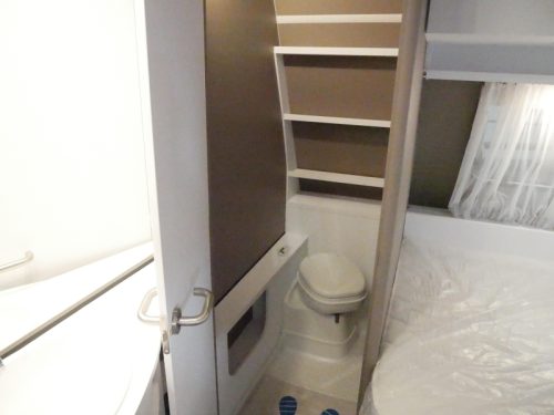 Dethleffs C'Go 495 FR FREE mover and awning photo: 7