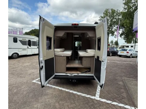 Chausson V697 VIP 9T Automatic single beds  photo: 5