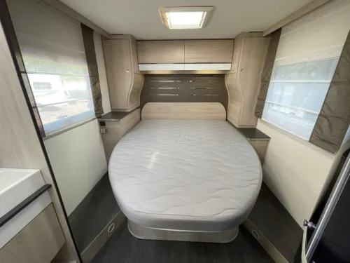 Chausson Special Edition 718 XLB Automatic Queen Bed Air Conditioning photo: 13