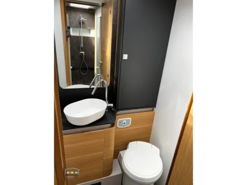 Adria Matrix 670 DL First owner! photo: 11
