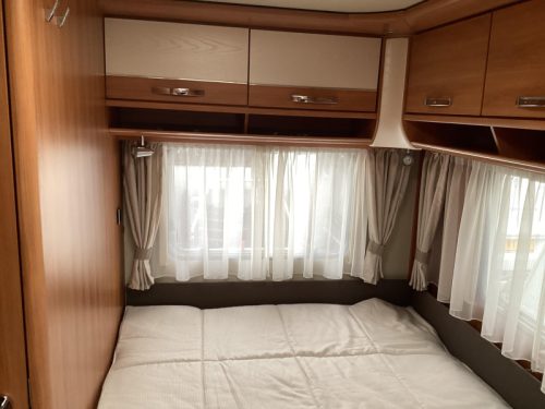 Eriba Nova Luxus Line 465 Mover/ toldo de casete foto: 7