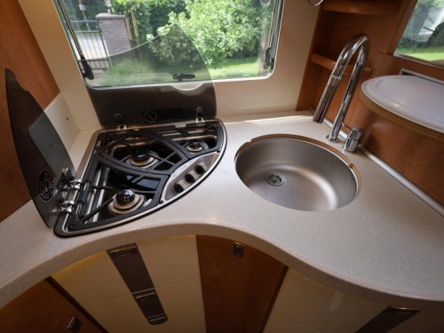 Carthago Chic C-Line II I 4.9 LE automatic - without pop-up bed photo: 6
