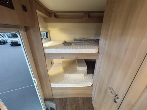 CI Magis 74 XT Etagenbett / Hubbett  Foto: 6