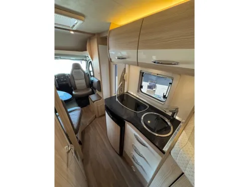B&uuml;rstner Travel Van Single beds Garage  photo: 11