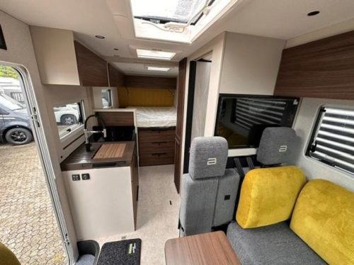B&uuml;rstner Signature SFT 7.4 CAMPER VAN HET JAAR! foto: 7