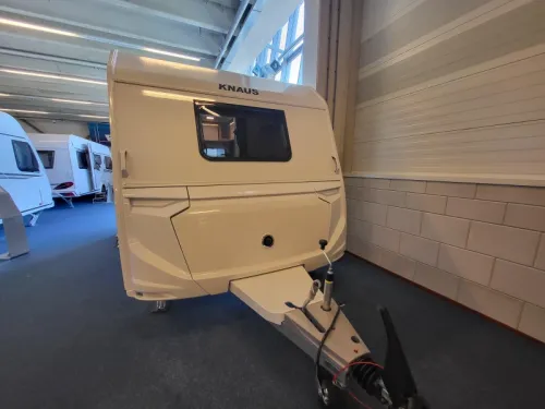 Knaus Sport 400 QD free mover photo: 3