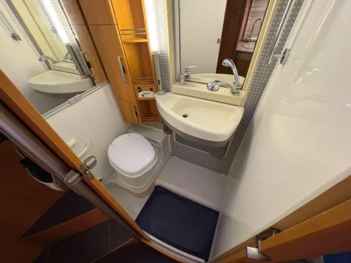 Hymer B 514 Automaat,Airco,Festbett  foto: 19
