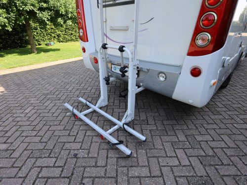 Challenger Eden 617 leveling system | bike lift photo: 18