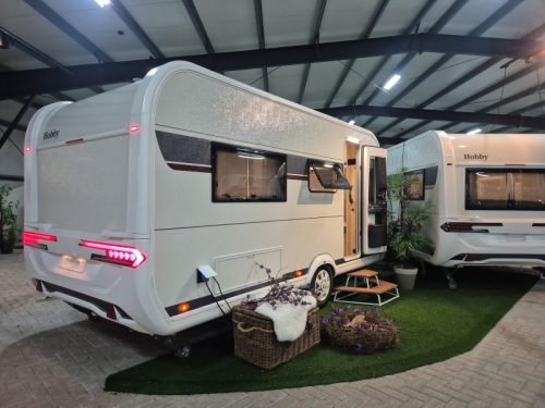 Hobby De Luxe 460 LU photo : 1