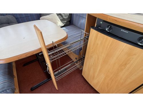 Fendt Saphir 470 TFB French bed round seating toilet photo: 5