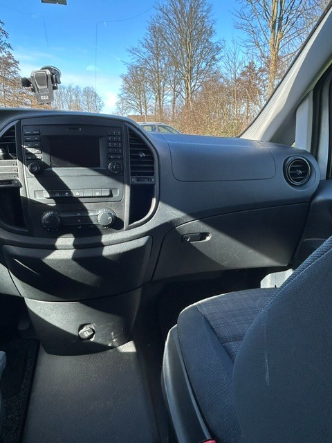MERCEDES-BENZ VITO photo: 26