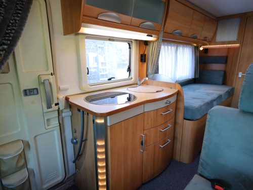 Hymer Tramp 676 GT low single beds photo: 5