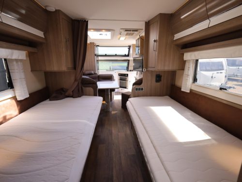 Kabe Imperial 740 TDL FK King Size o.a.dakairco levelsysteem  foto: 3