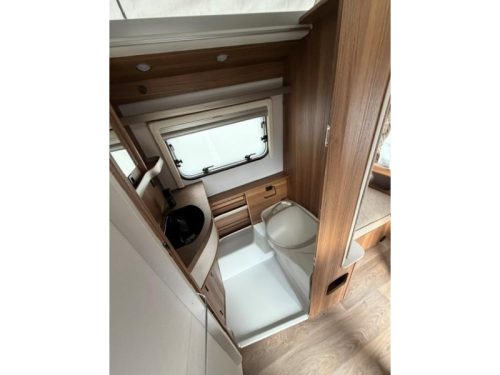 Eriba Touring 430 voortent air fietsenrek  foto: 14